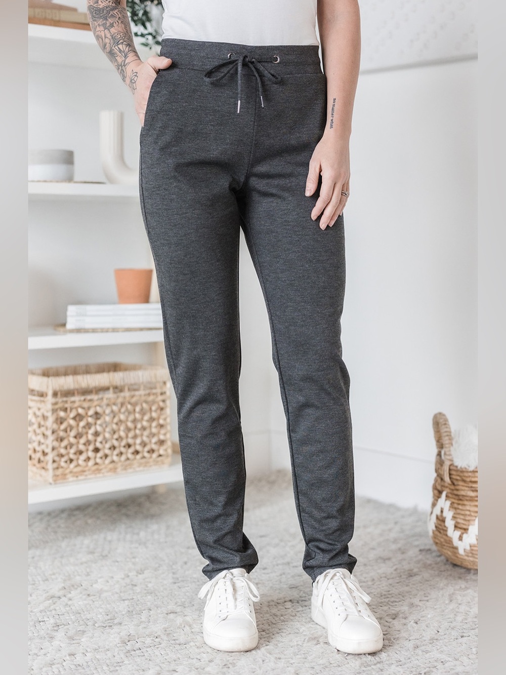Ambition Pants 2.0 (NWT) Dark Grey Melange, Size Small